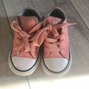 Coral toddler Converse Size 6